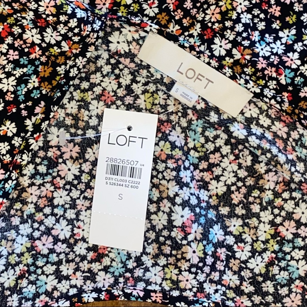LOFT blouse - Picture 2 of 7